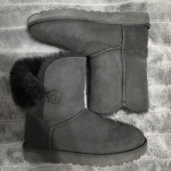 UGG BAILEY BUTTON Il water-resistant black size 9 - Picture 2 of 11